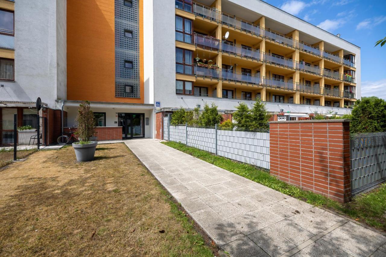 Apartamenty Wisniowy Sad By Noclegi Renters Kołobrzeg Exterior foto
